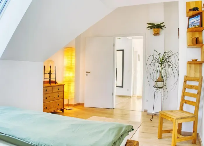 Daire Luxus Apartment! Kueche, Balkon, Netflix, Parkplatz - 8 Personen Ilmmunster