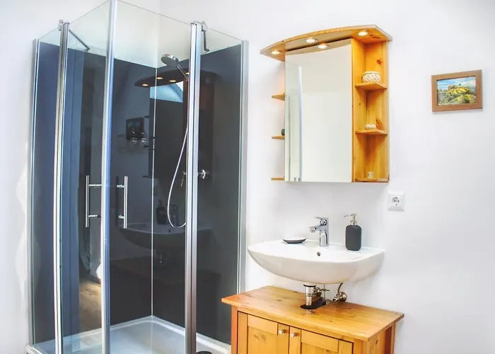 Luxus Apartment! Kueche, Balkon, Netflix, Parkplatz - 8 Personen * Ilmmunster