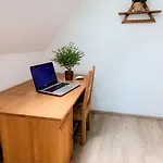 Luxus Apartment! Kueche, Balkon, Netflix, Parkplatz - 8 Personen Apartman
