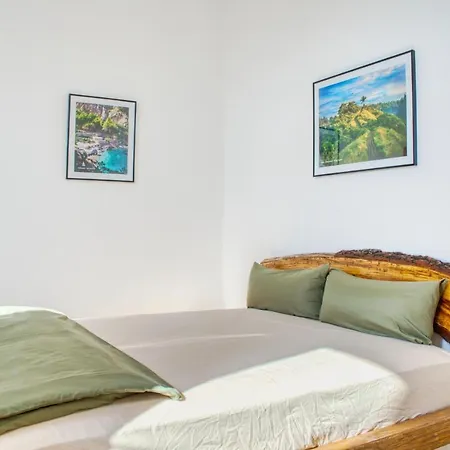 Apartman Luxus Apartment! Kueche, Balkon, Netflix, Parkplatz - 8 Personen *