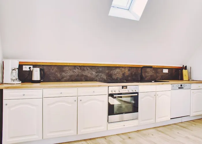 Luxus Apartment! Kueche, Balkon, Netflix, Parkplatz - 8 Personen Ilmmunster